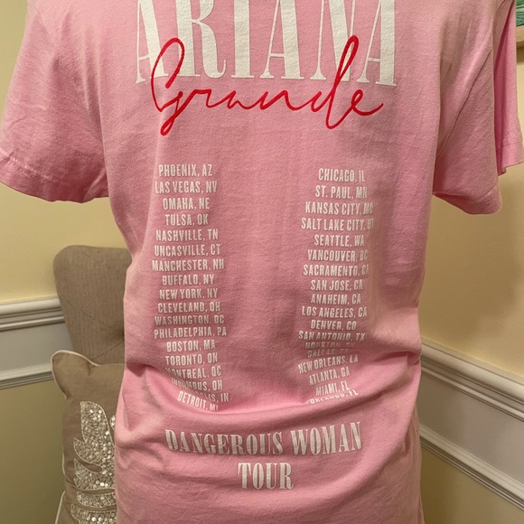 Ariana Grande junior tee DWT RARE - Picture 4 of 4